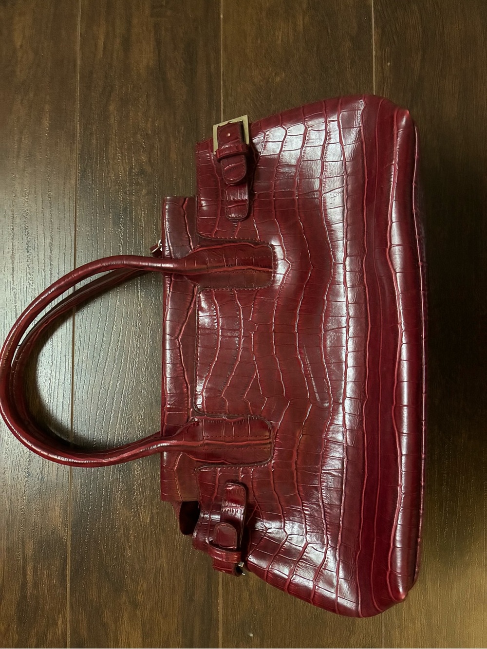 Classic Women's Croc-Embossed Tote Bag in Burgundy